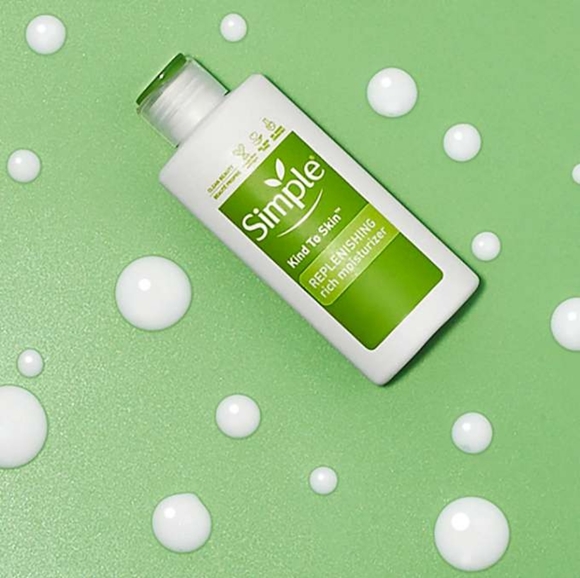 Simple Kind To Skin Replenishing Rich Moisturizer - Picture 4 of 4